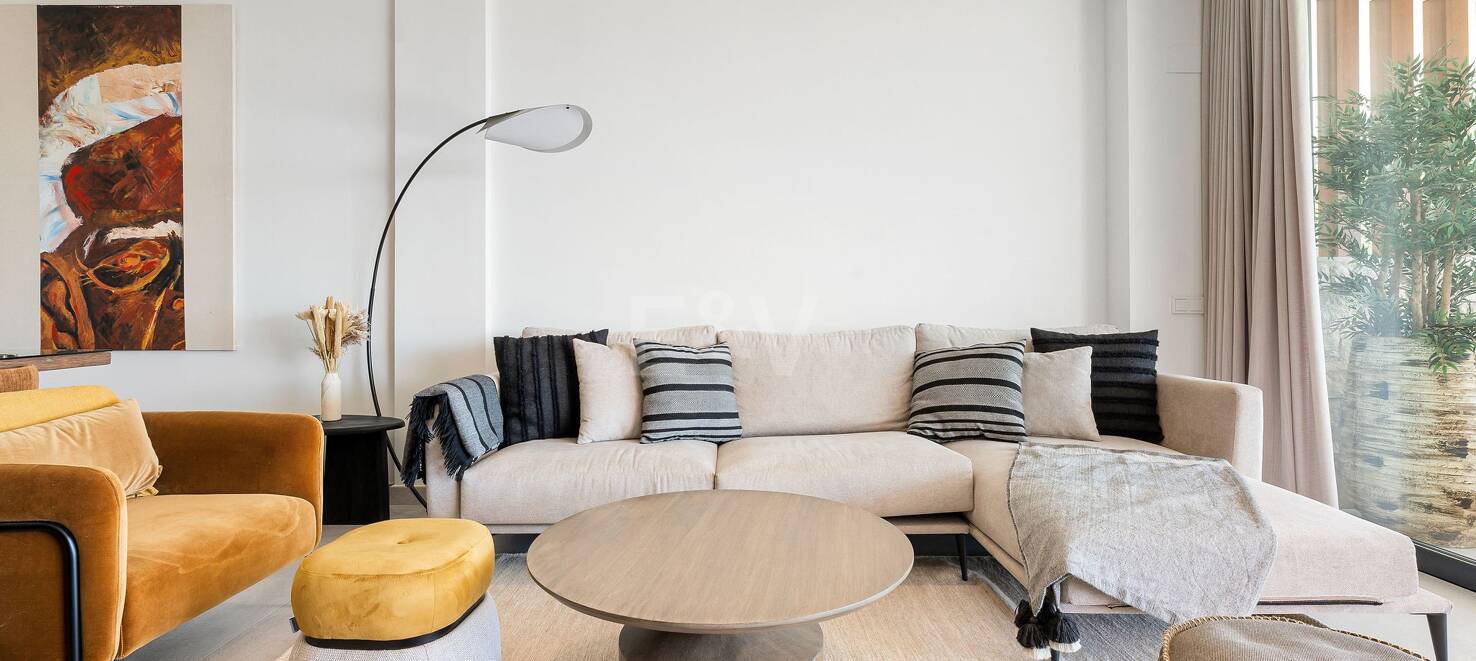 Boutique Ground Floor Lägenhet i Cabopino med Big Terrace och Garden