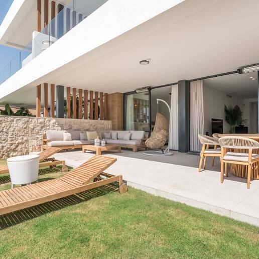 Boutique Ground Floor Lägenhet i Cabopino med Big Terrace och Garden