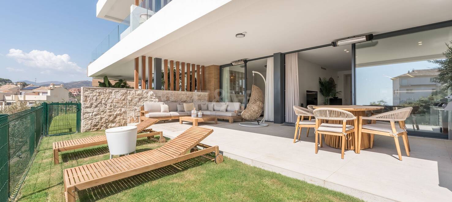 Boutique Ground Floor Lägenhet i Cabopino med Big Terrace och Garden