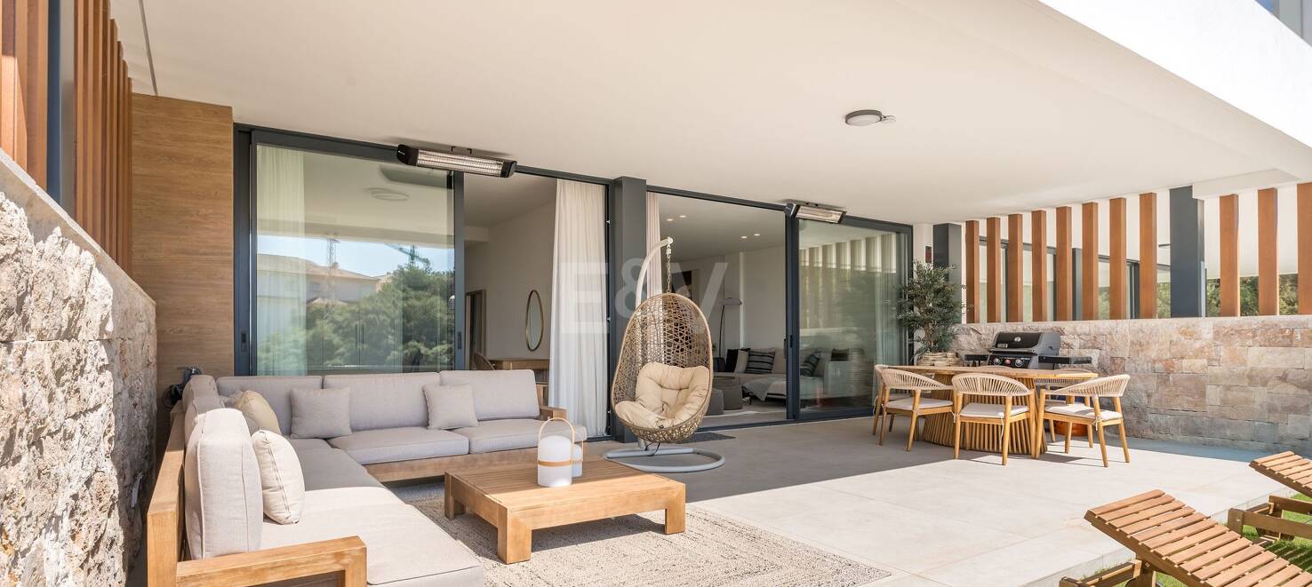 Boutique Ground Floor Lägenhet i Cabopino med Big Terrace och Garden