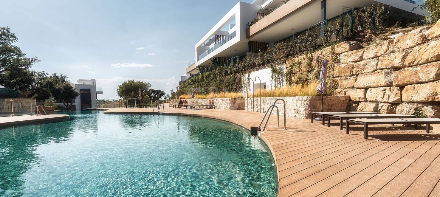 Boutique Ground Floor Lägenhet i Cabopino med Big Terrace och Garden