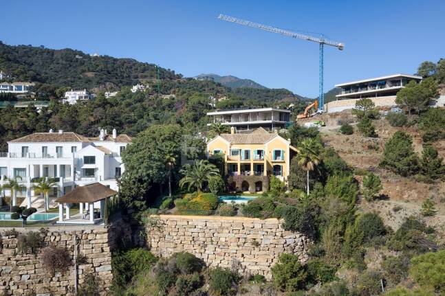 Autentyczna willa Andalucjan w El Madroñal w malowniczej dolinie!