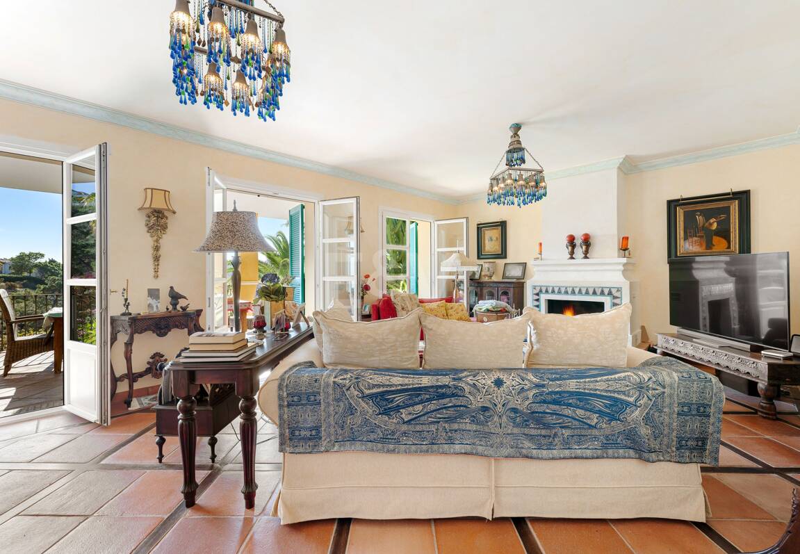 Autentyczna willa Andalucjan w El Madroñal w malowniczej dolinie!