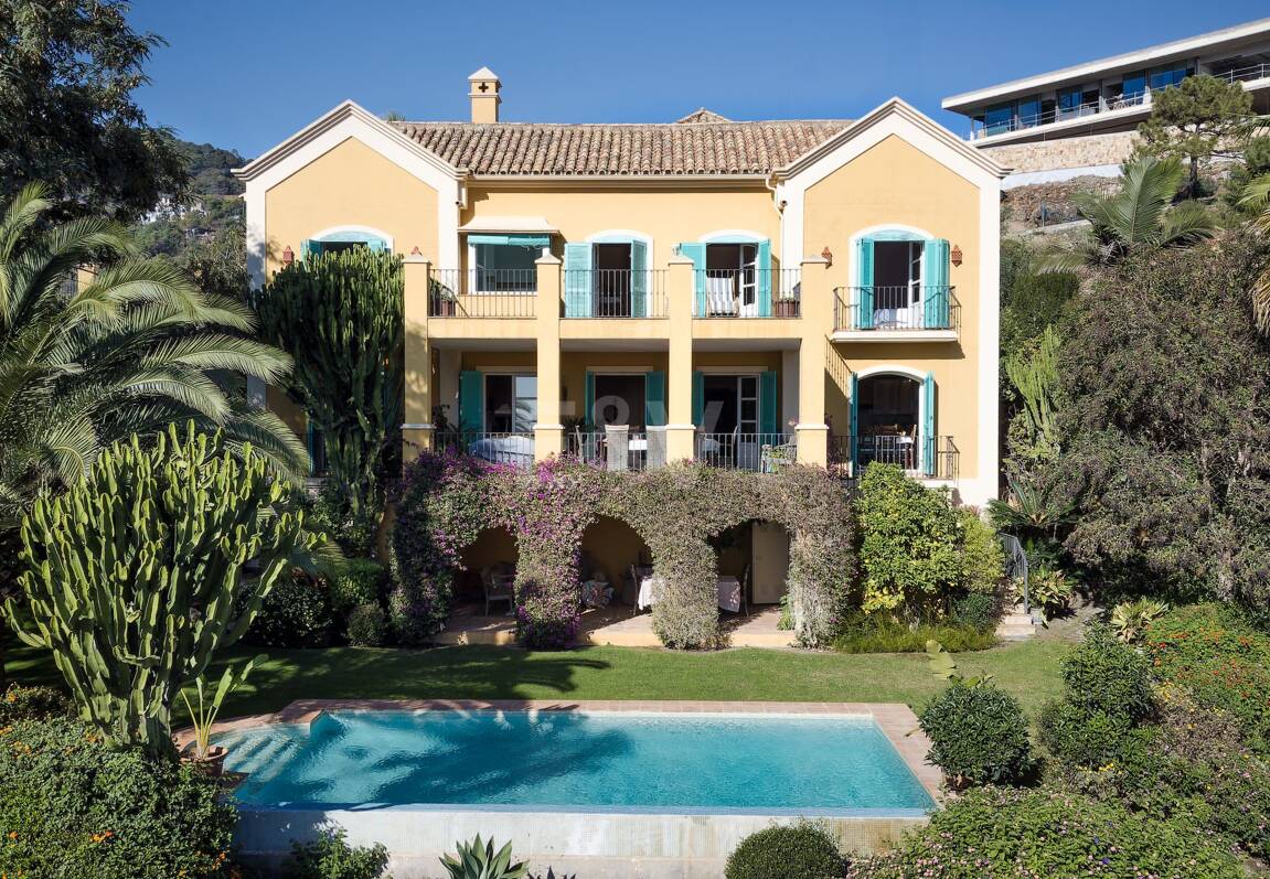 Autentyczna willa Andalucjan w El Madroñal w malowniczej dolinie!