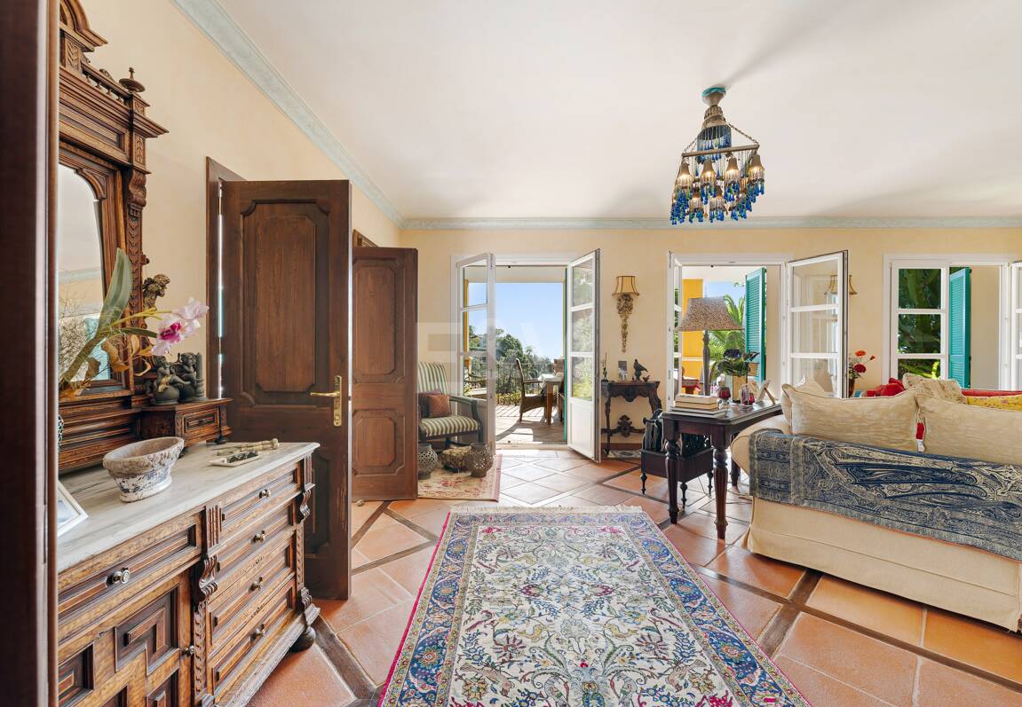 Autentyczna willa Andalucjan w El Madroñal w malowniczej dolinie!