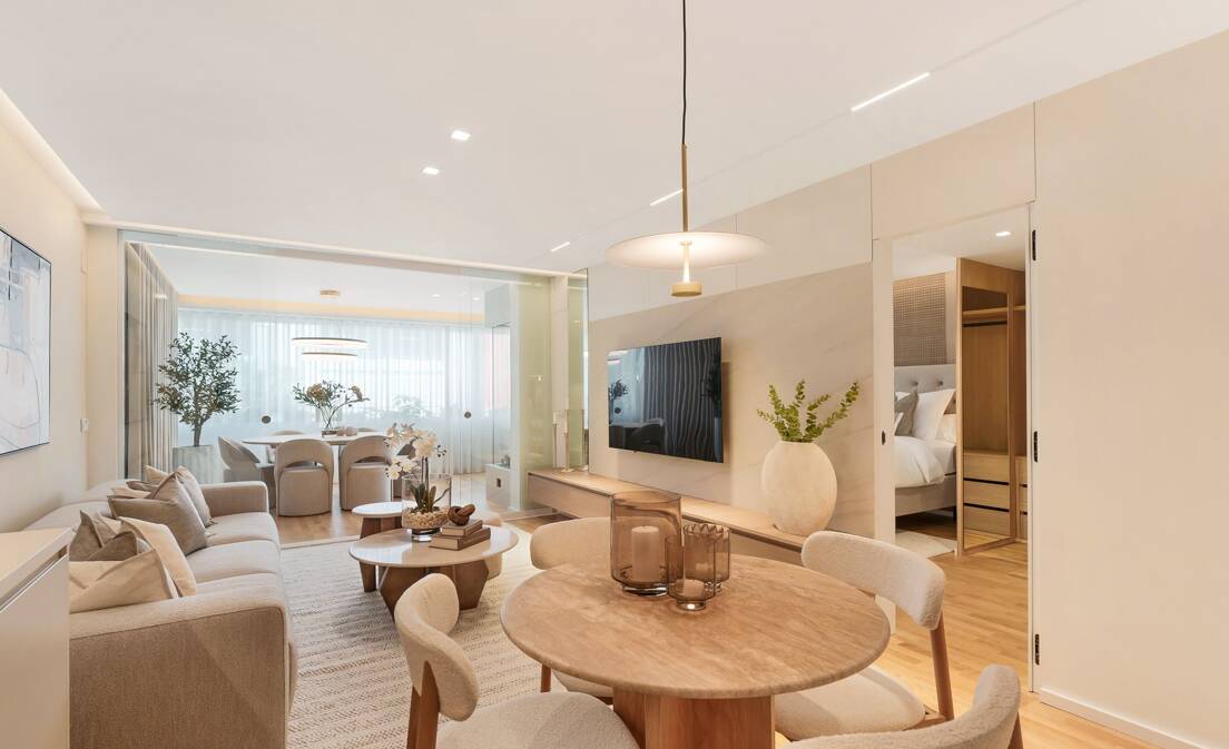 Exclusive, modernised apartment directly in Puerto Banús