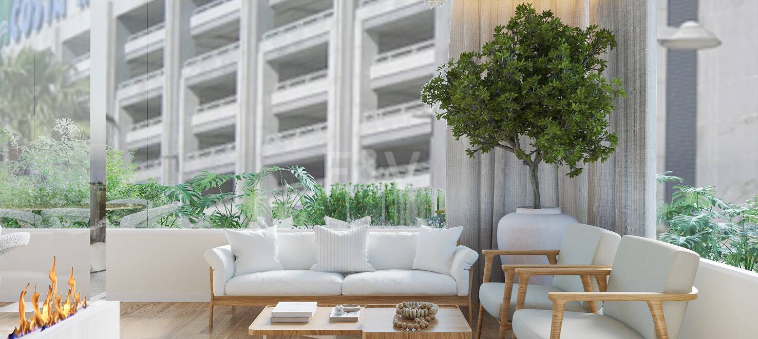 Exklusiv, moderniserad lägenhet direkt i Puerto Banús