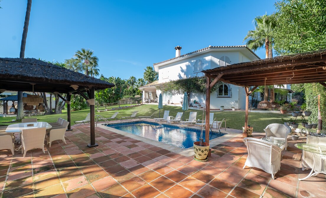 Geräumige Villa mit andalusischem Charme in Rocío de Nagüeles, Marbella