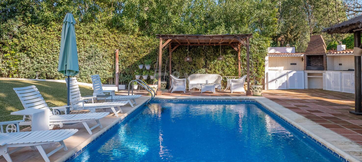 Rymlig Villa med andalusisk charm i Rocío de Nagüeles