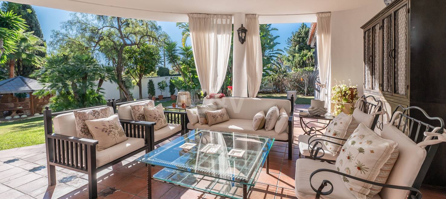 Rymlig Villa med andalusisk charm i Rocío de Nagüeles