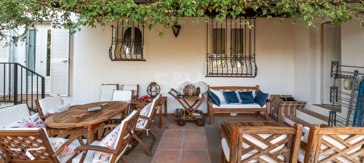 Rymlig Villa med andalusisk charm i Rocío de Nagüeles