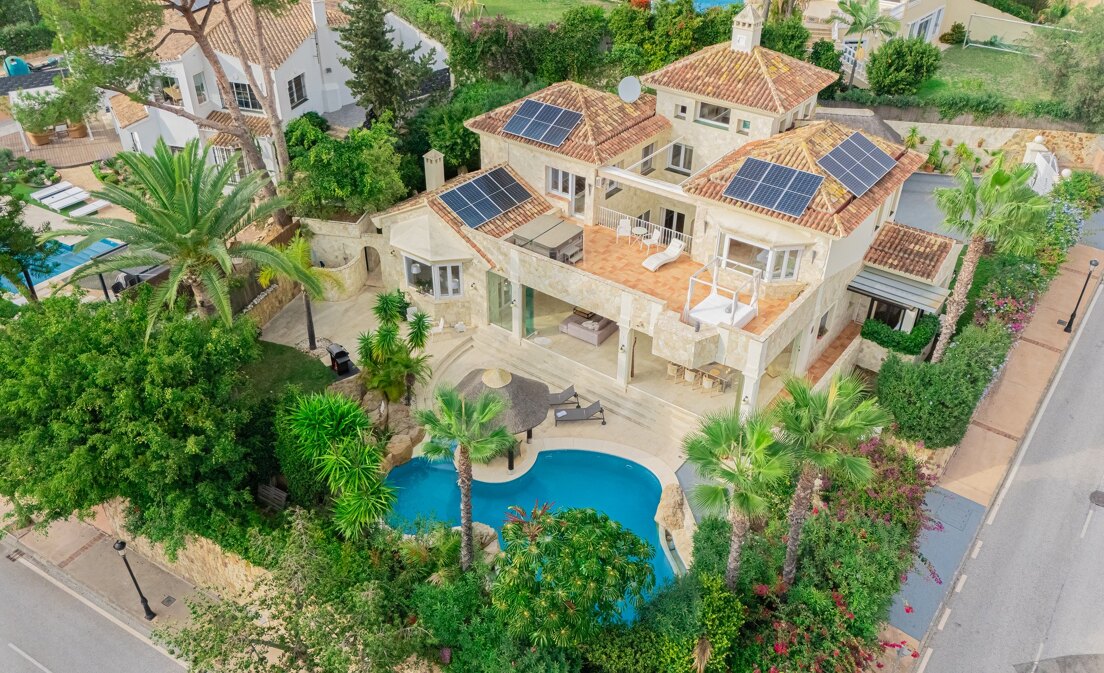 Magnificient 5 Bedroom Villa in Santa María Golf, Elviria