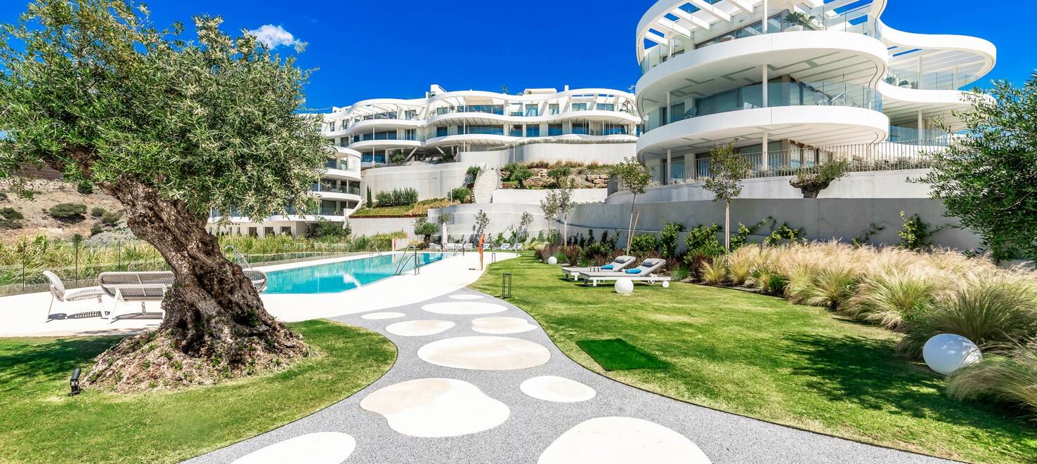 Magnífico apartamento con vistas al mar y a la montaña en La Quinta Golf