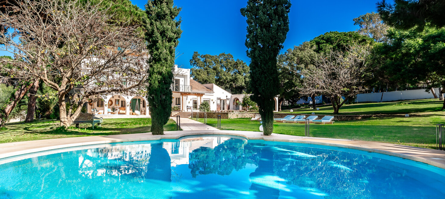 Villa exclusive à Elviria sur un terrain de 7000m2