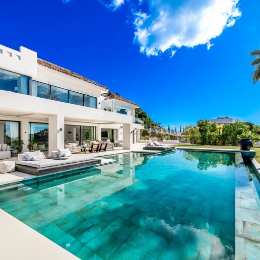 Magnificent Frontline Golf Villa with Outstanding Qualities in Marbella Club Golf Resort