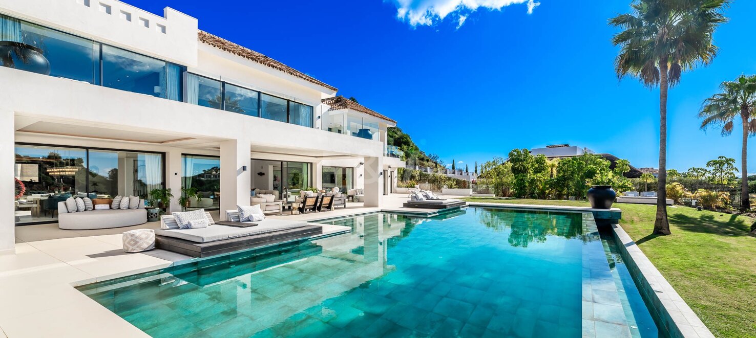 Magnificent Frontline Golf Villa with Outstanding Qualities in Marbella Club Golf Resort