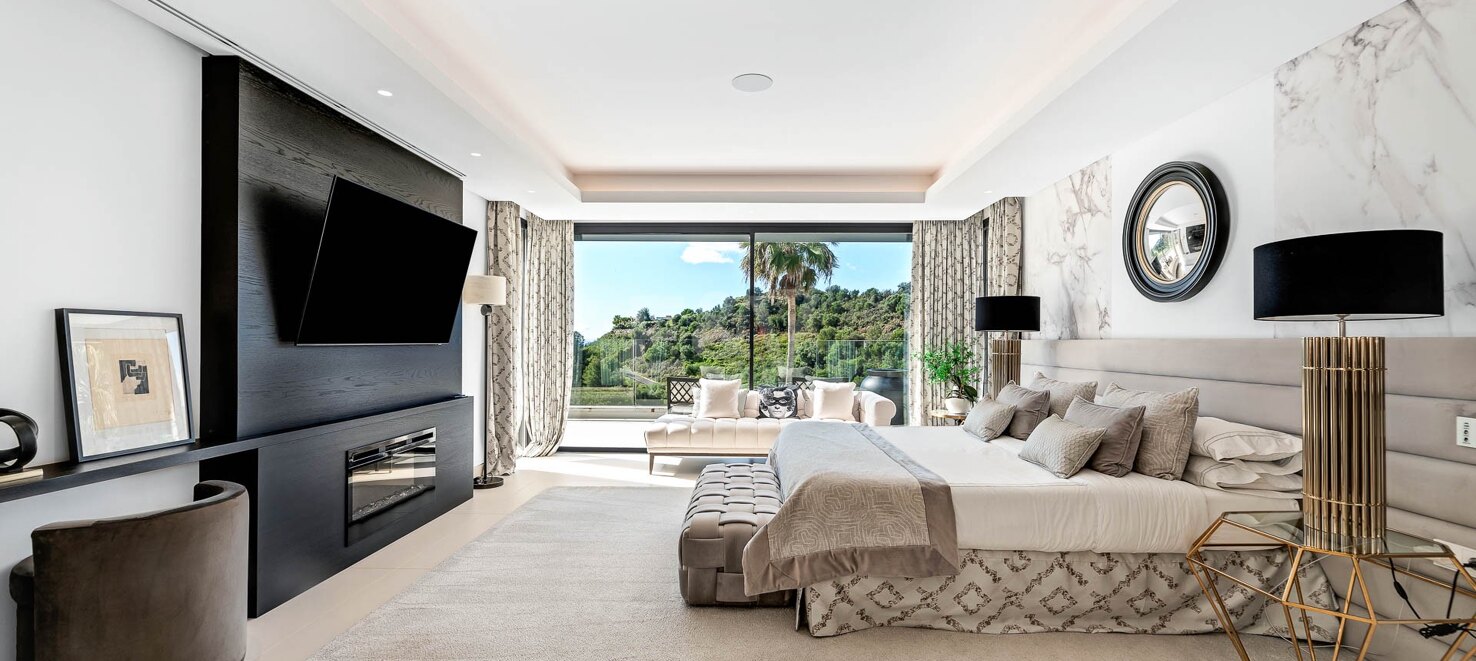 Magnificent Frontline Golf Villa with Outstanding Qualities in Marbella Club Golf Resort