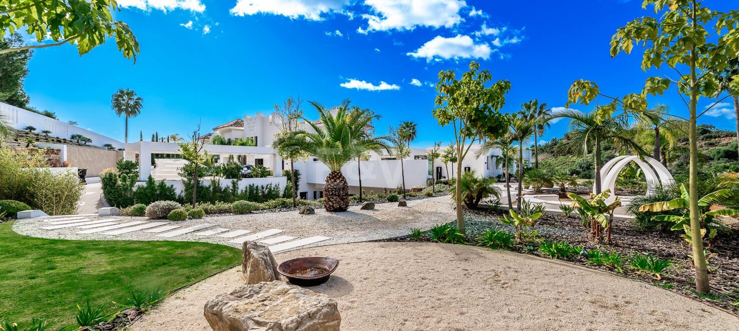 Magnificent Frontline Golf Villa with Outstanding Qualities in Marbella Club Golf Resort