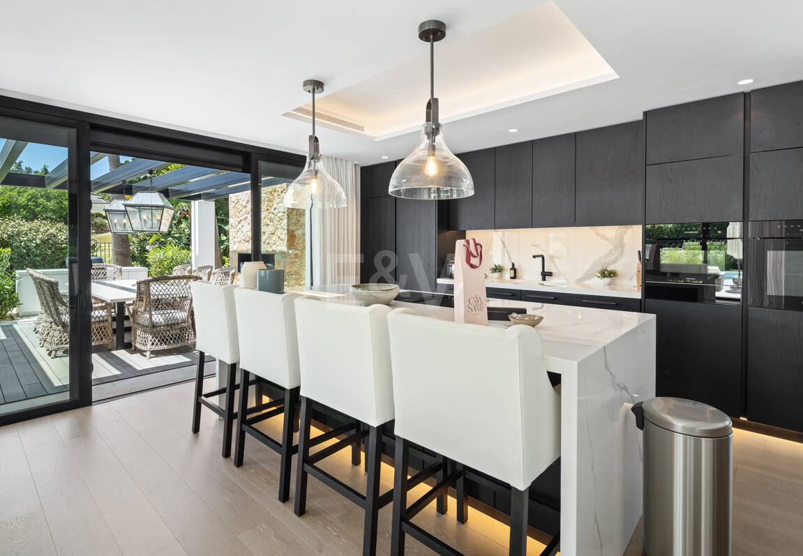 Lyx villa med utsikt över Aloha golfbanan