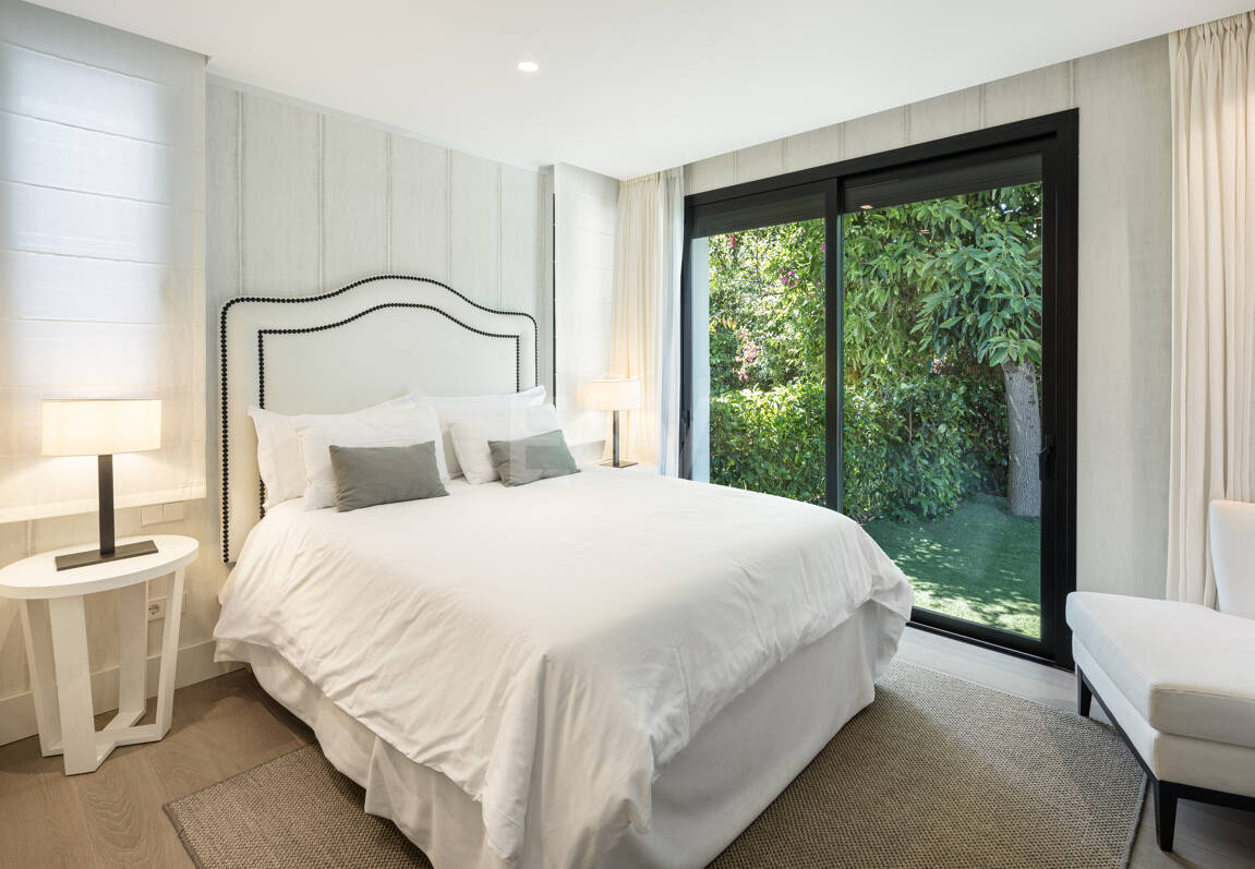 Lyx villa med utsikt över Aloha golfbanan