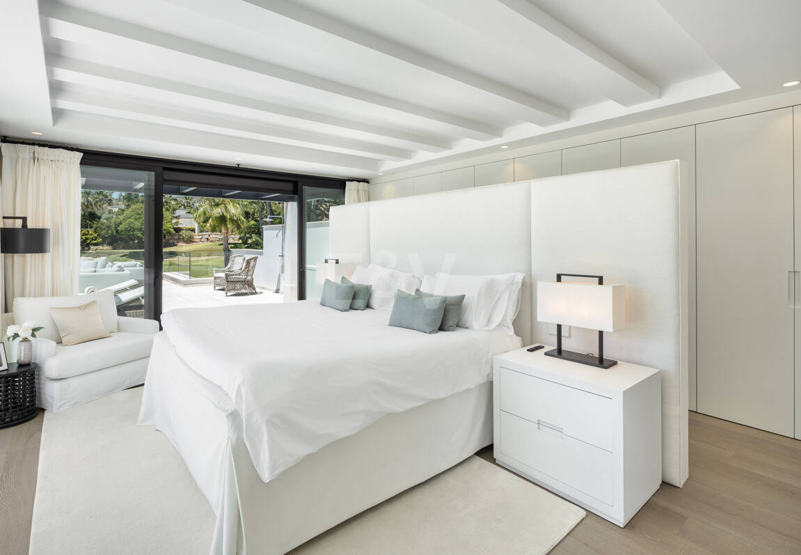 Lyx villa med utsikt över Aloha golfbanan