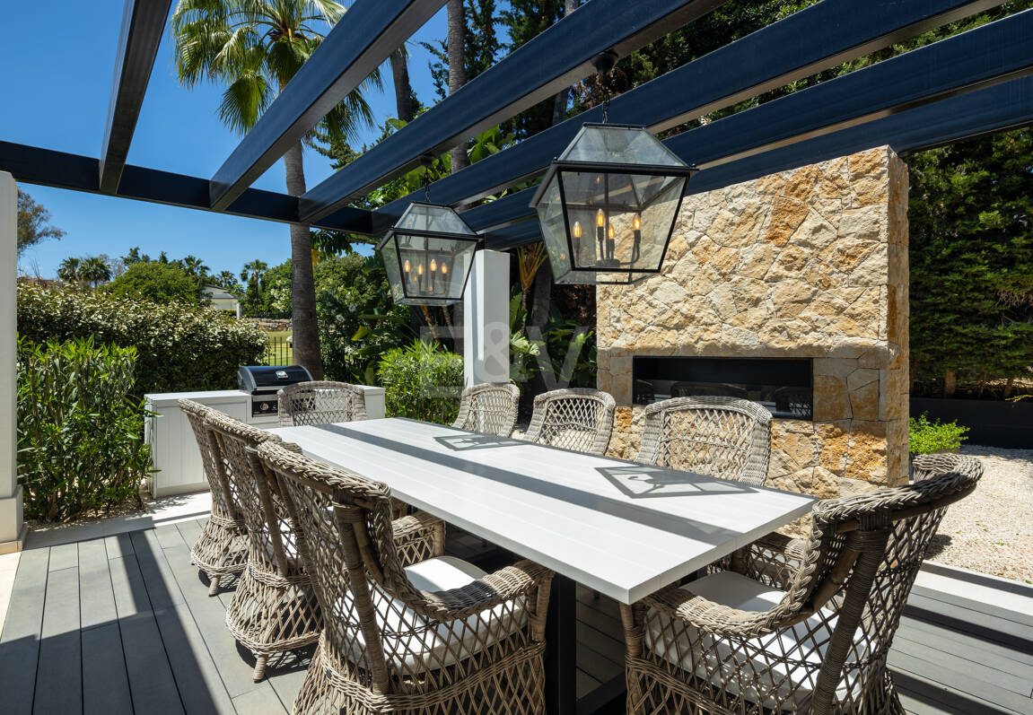 Lyx villa med utsikt över Aloha golfbanan