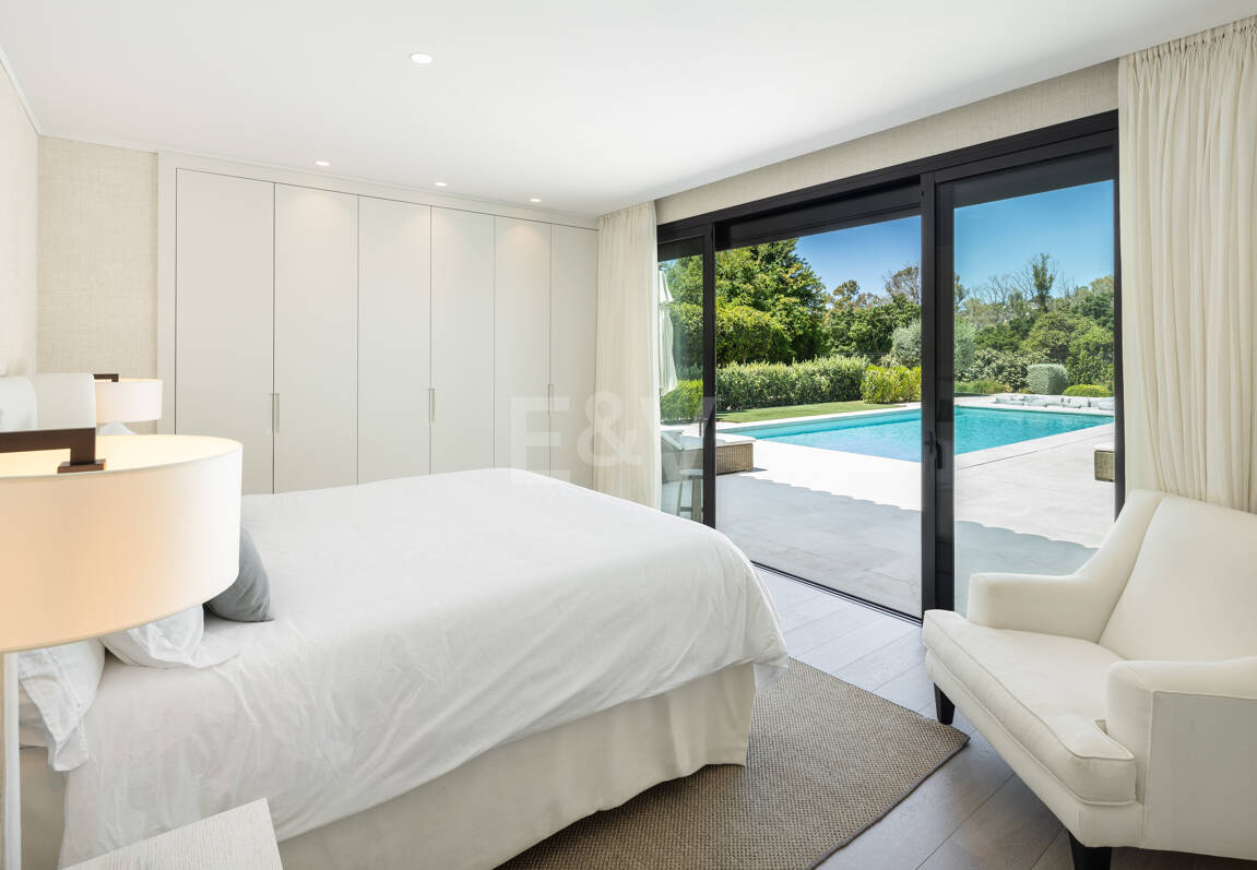 Lyx villa med utsikt över Aloha golfbanan