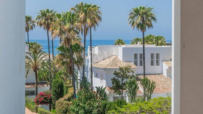 Apartment in Fantastic Beachfront Urbanization