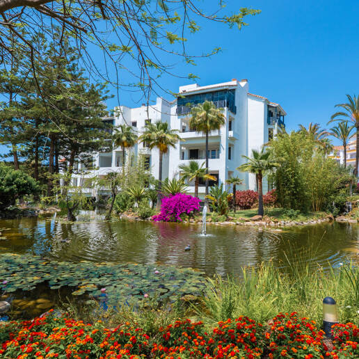 Apartamento en Urbanización en Primera Línea de Playa