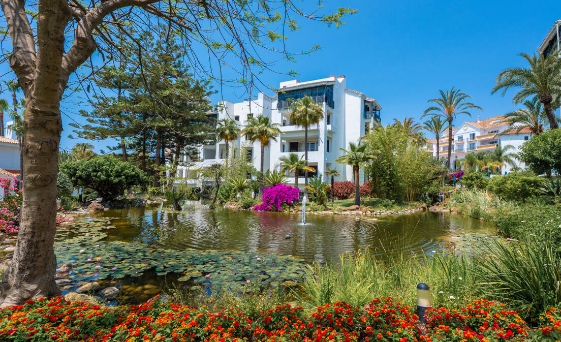 Apartamento en Urbanización en Primera Línea de Playa