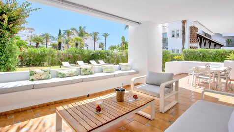 Appartement en front de mer à Palm Beach Complex, Los Monteros, Marbella Est