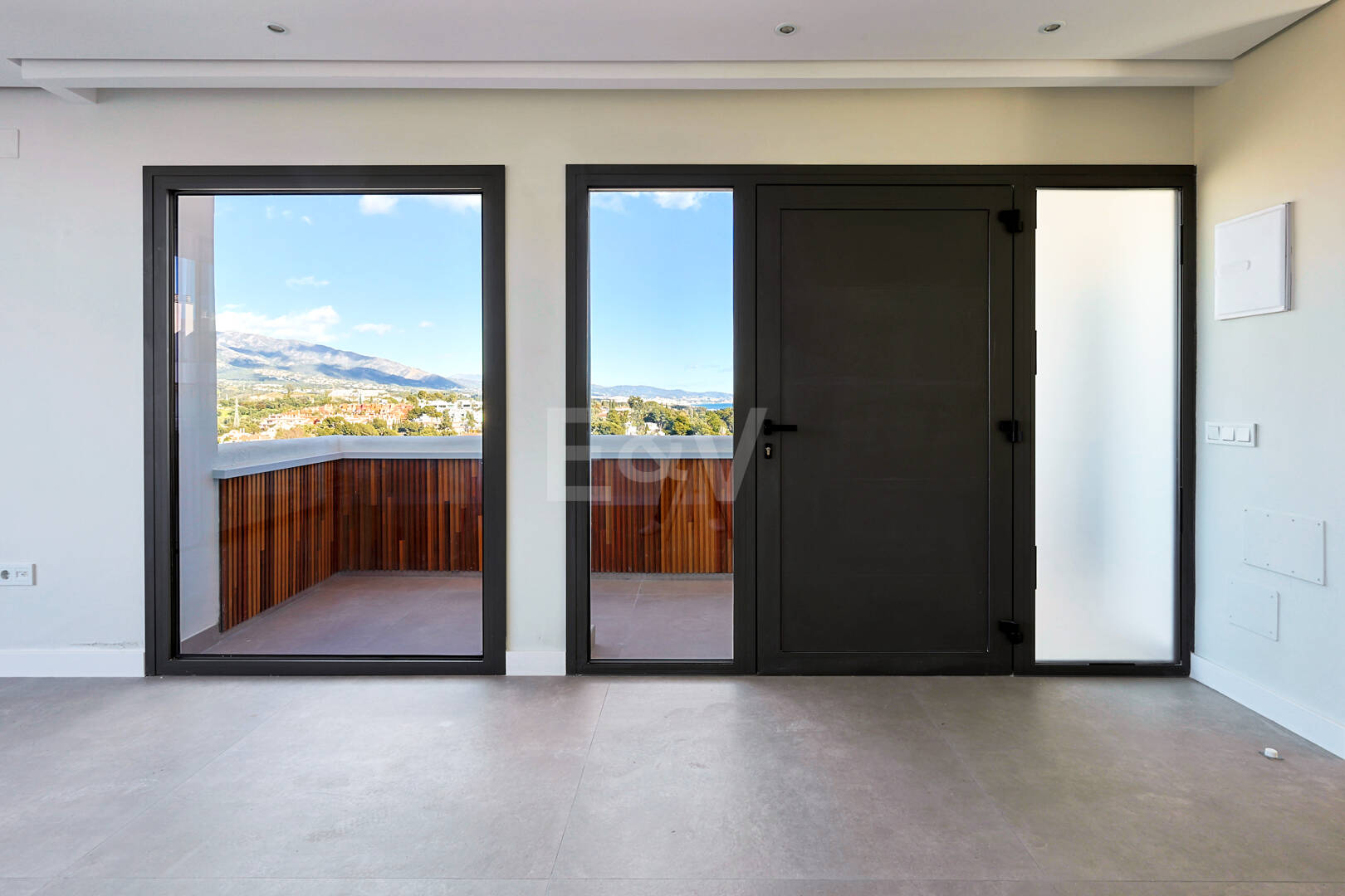 Exquisites Penthouse mit Atemberaubendem Blick in Nueva Andalucía