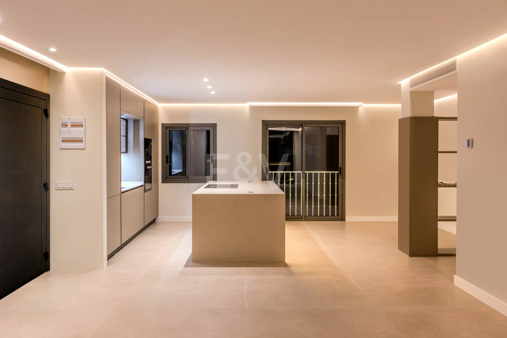 Exquisites Penthouse mit Atemberaubendem Blick in Nueva Andalucía