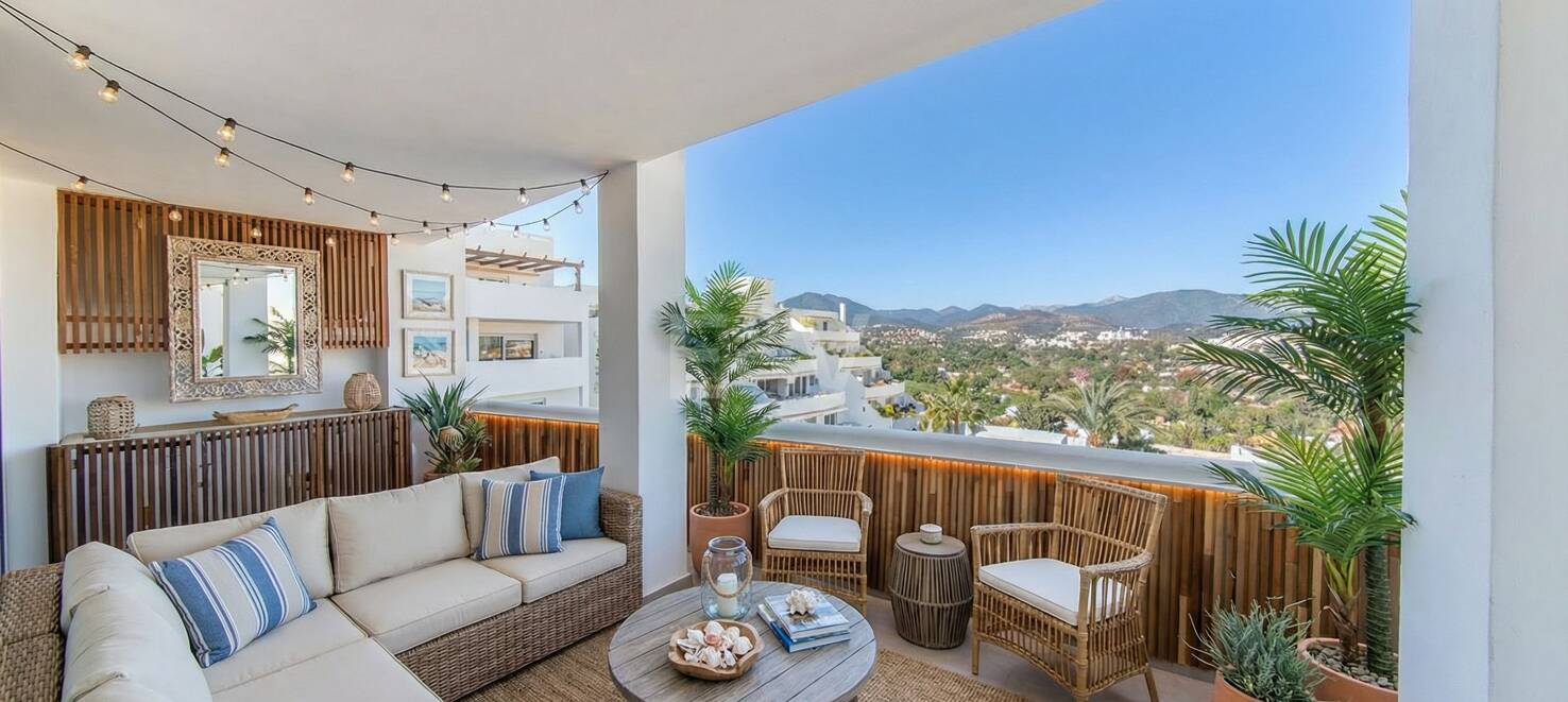 Utsökt takvåning med hisnande utsikt i Nueva Andalucía