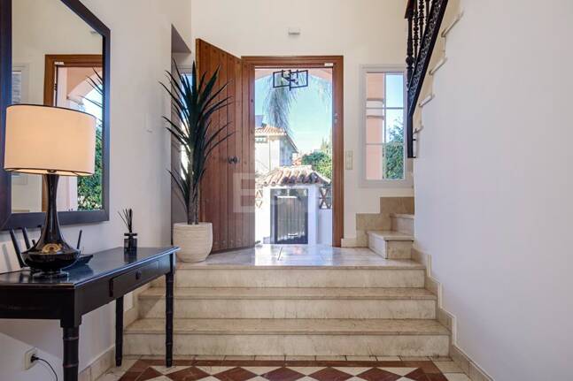 Villa a poca distancia de la playa de San Pedro