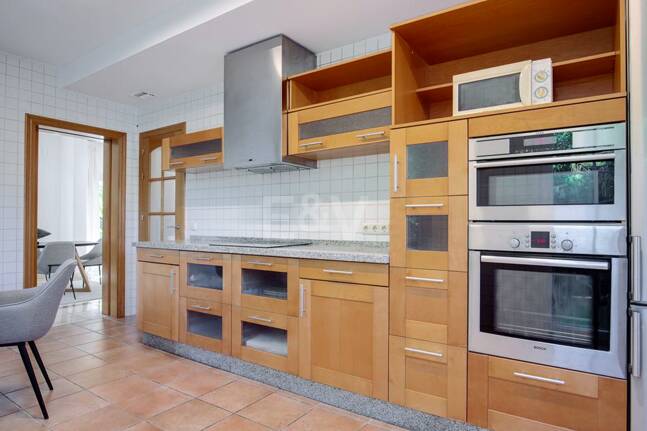 Villa a poca distancia de la playa de San Pedro