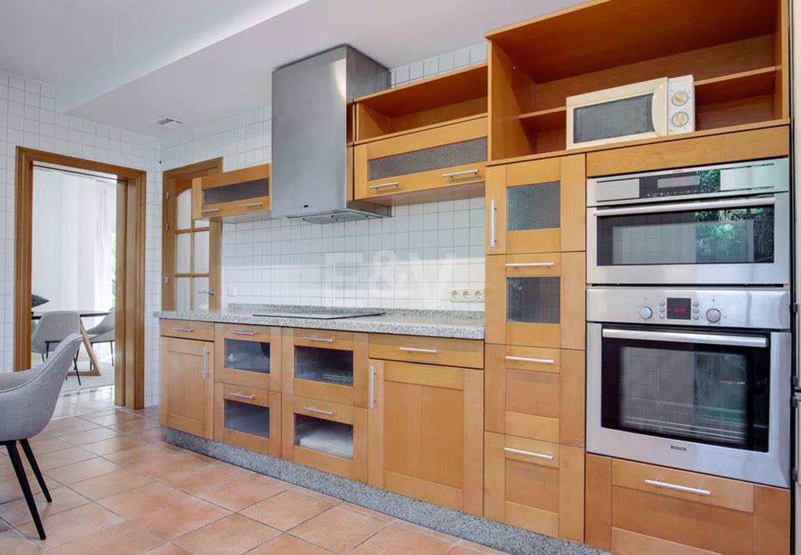 Villa a poca distancia de la playa de San Pedro