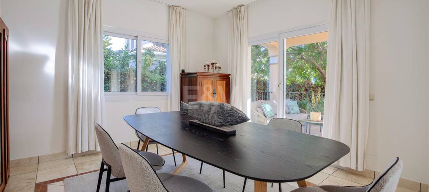 Villa i gångavstånd till stranden av San Pedro