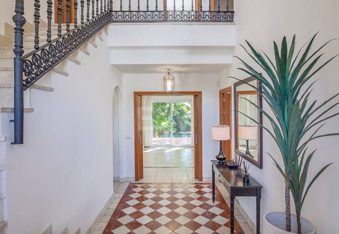 Villa a poca distancia de la playa de San Pedro