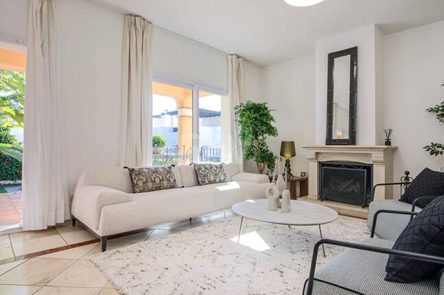 Villa a poca distancia de la playa de San Pedro