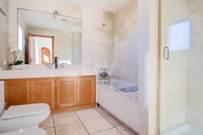 Villa a poca distancia de la playa de San Pedro