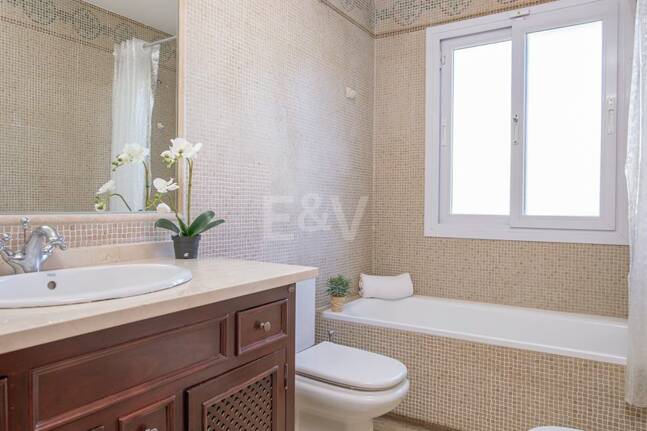 Villa a poca distancia de la playa de San Pedro