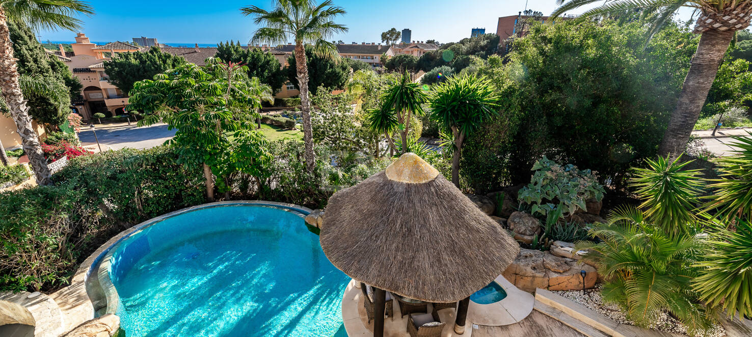 Unik Villa i Santa María Golf, Elviria