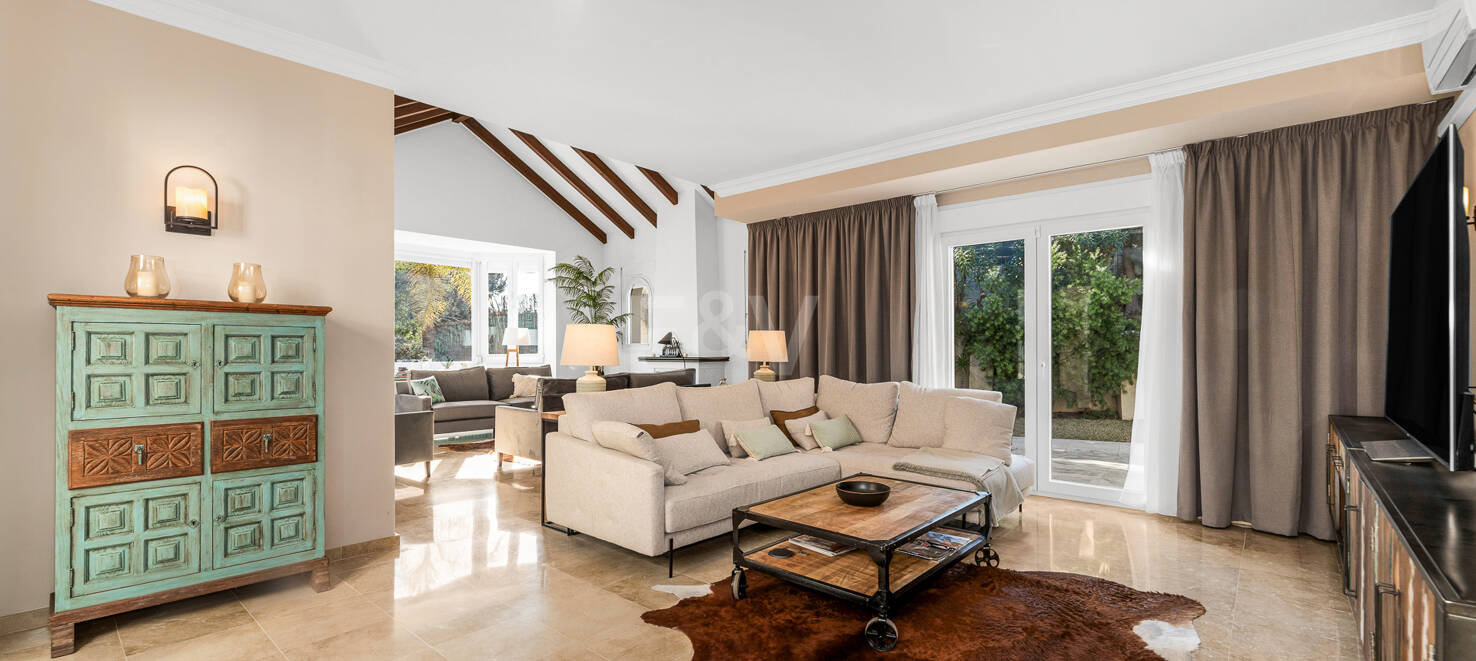 Unik Villa i Santa María Golf, Elviria