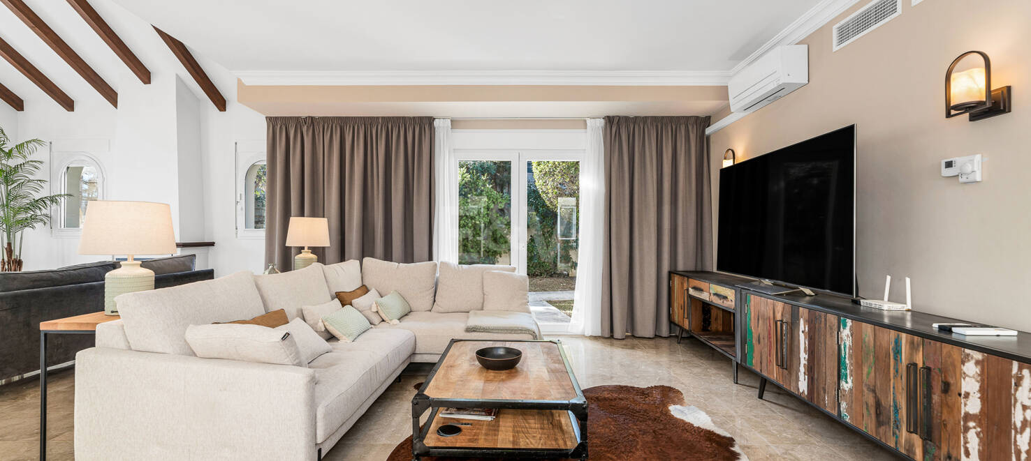 Unik Villa i Santa María Golf, Elviria