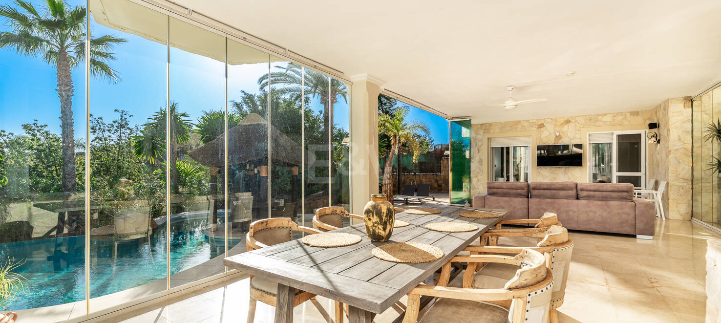Unik Villa i Santa María Golf, Elviria
