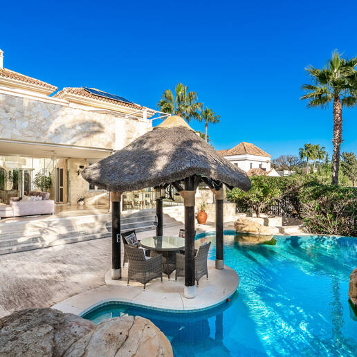 Unik Villa i Santa María Golf, Elviria