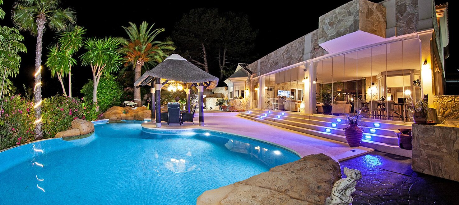 Unik Villa i Santa María Golf, Elviria