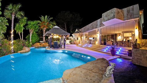 Unik Villa i Santa María Golf, Elviria