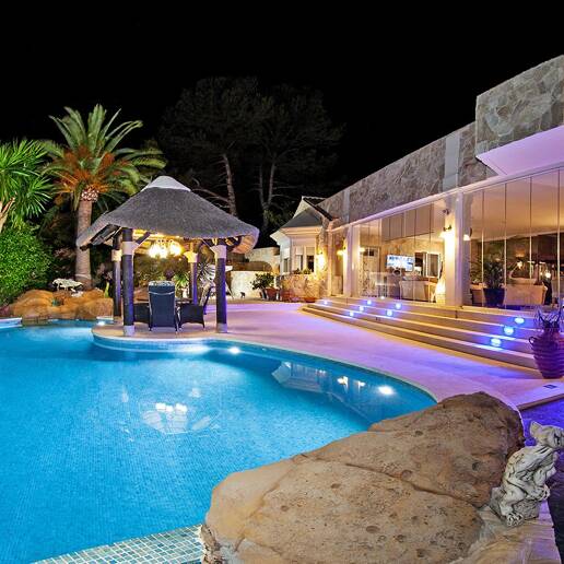 Unik Villa i Santa María Golf, Elviria